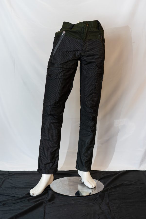 Hunting life titan orange, yellow, neutral trousers