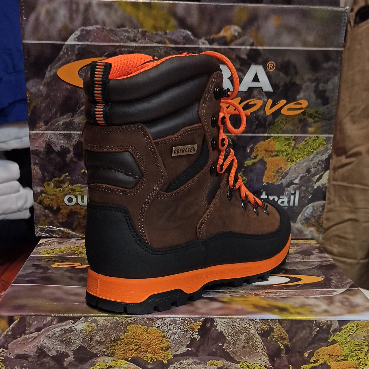 Scarpone cofra pro hunter orange