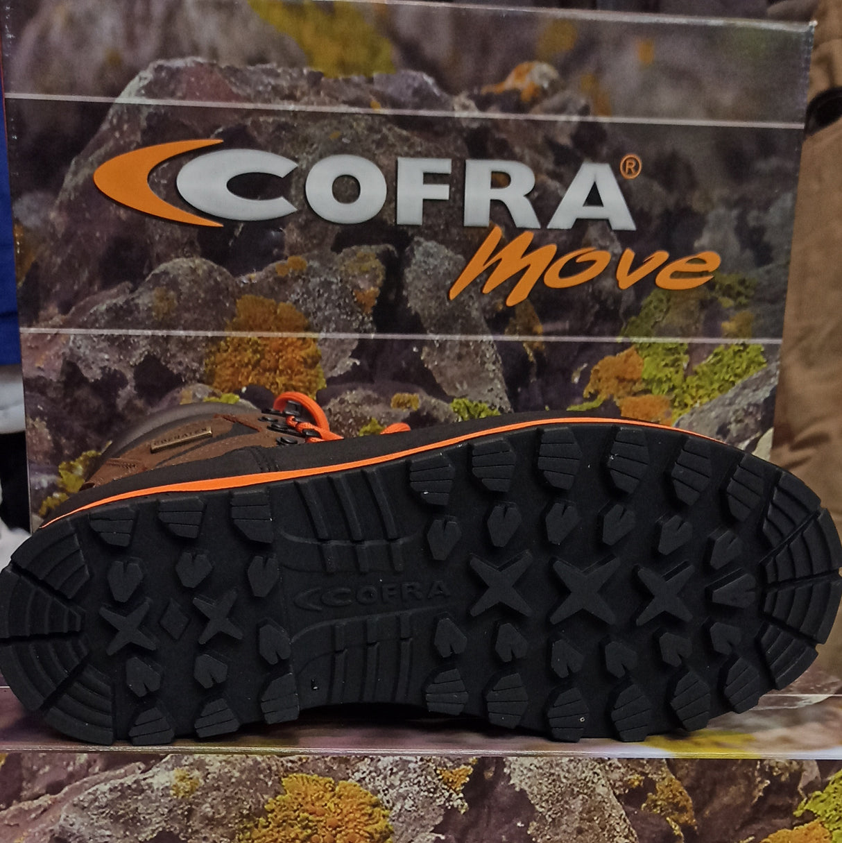 Scarpone cofra pro hunter orange