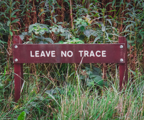 Praticare il 'Leave No Trace': La Guida Essenziale per gli Amanti dell'Outdoor Responsabili